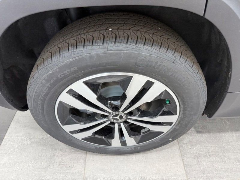 New 2025 Mercedes-Benz GLB 250 4MATIC image 3