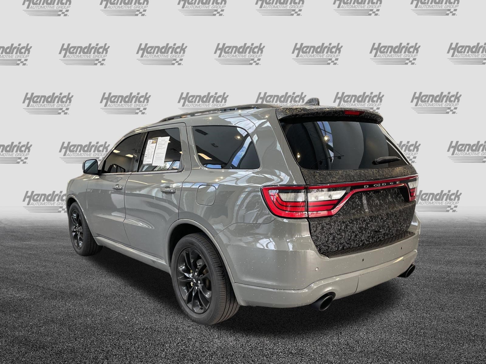 Used 2022 Dodge Durango R/T w/ Blacktop Package AWD/4WD image 9