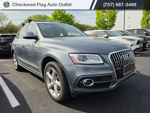 Used 2017 Audi Q5 2.0T Premium Plus w/ Technology Package image 3