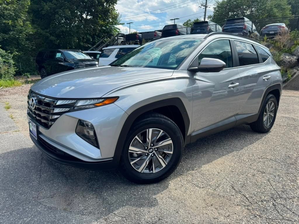 Used 2024 Hyundai Tucson Blue AWD/4WD image 2