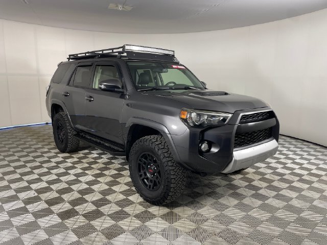 Used 2015 Toyota 4Runner Trail Premium AWD/4WD image 25