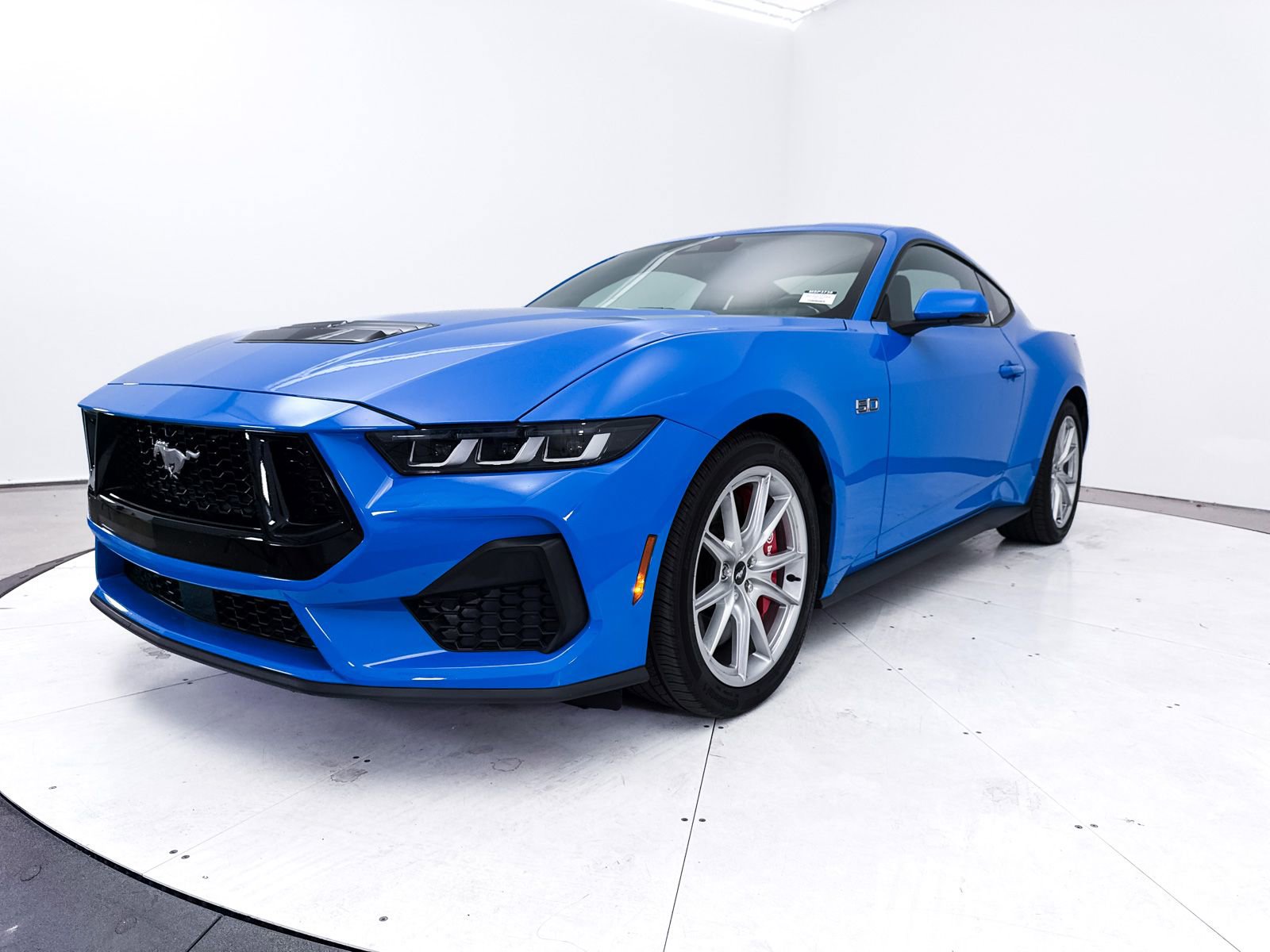 Used 2024 Ford Mustang GT Premium image 13