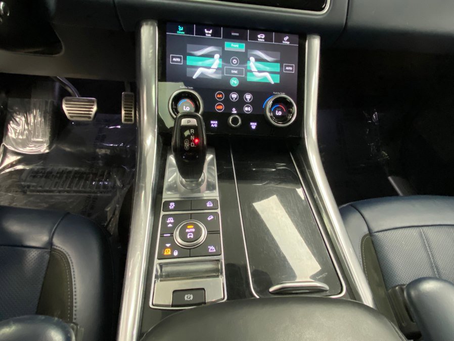 Used 2019 Land Rover Range Rover Sport Supercharged AWD/4WD image 30