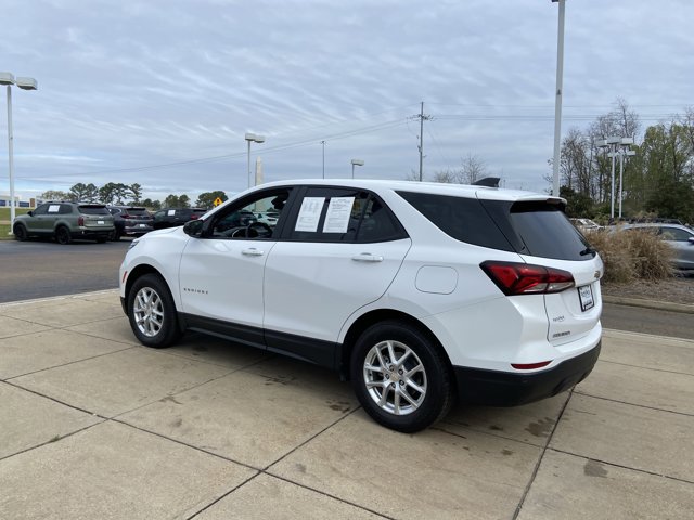 Used 2023 Chevrolet Equinox LS image 7