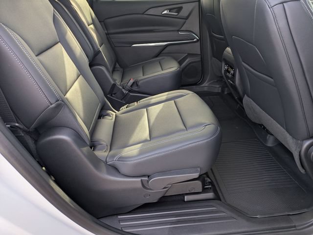 New 2026 Chevrolet Traverse LT w/ Sun and Wheel Package AWD/4WD image 37