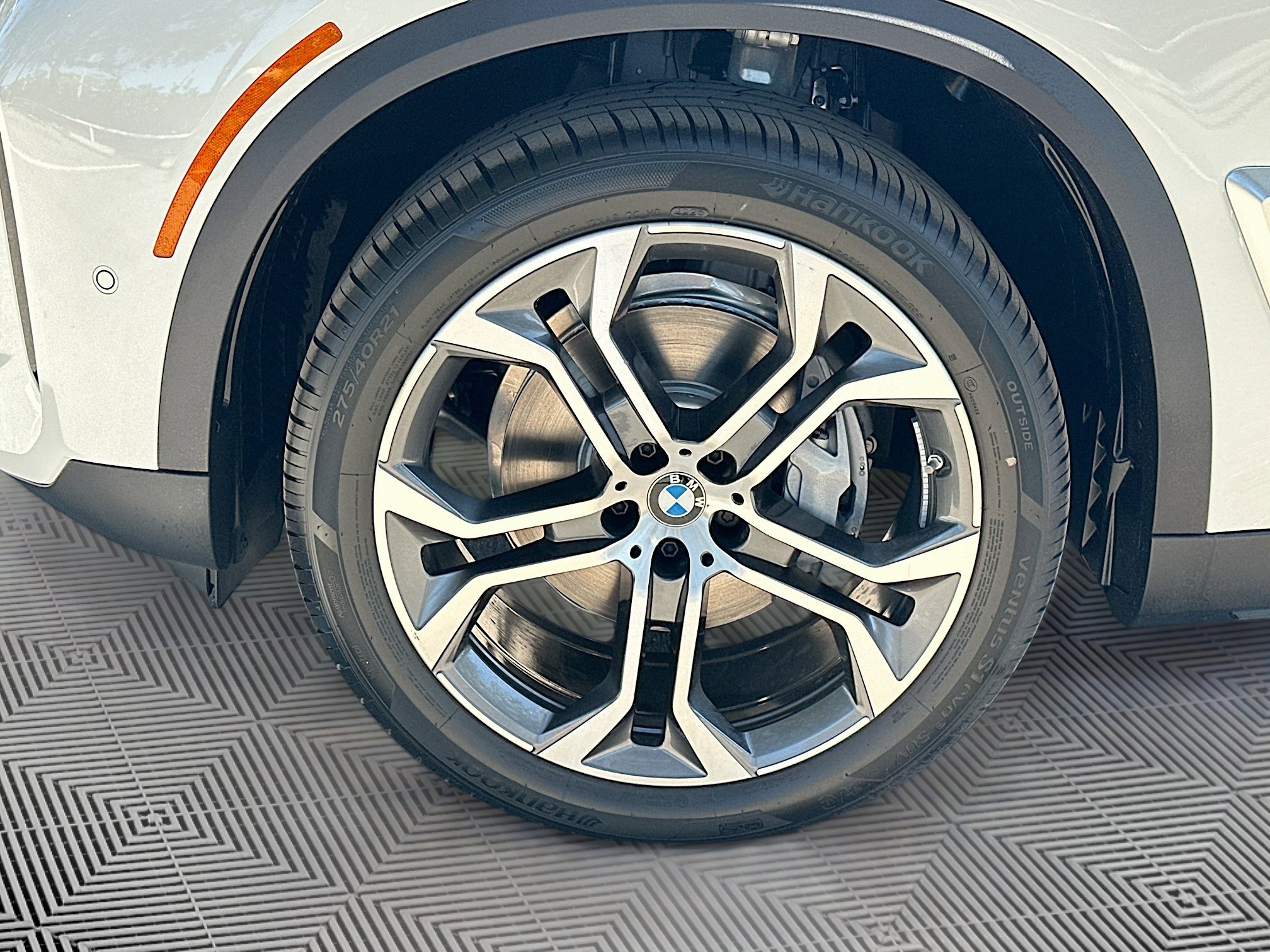 New 2026 BMW X5 xDrive40i w/ Premium Package AWD/4WD image 26