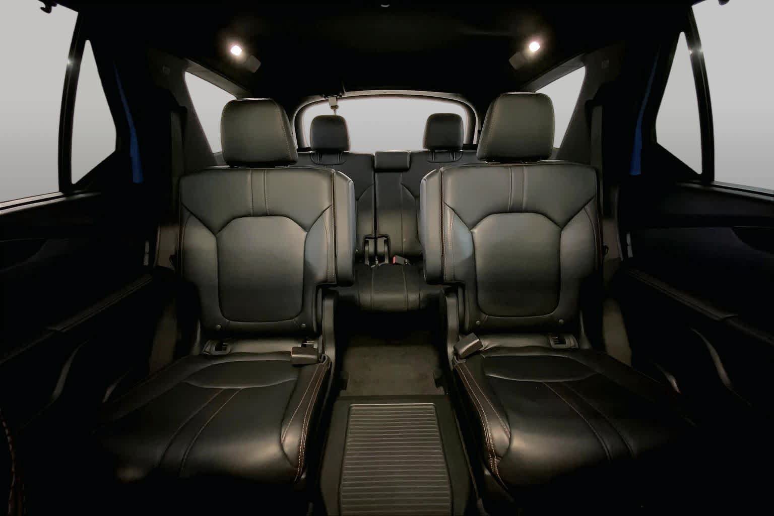 Used 2025 Honda Pilot TrailSport image 19