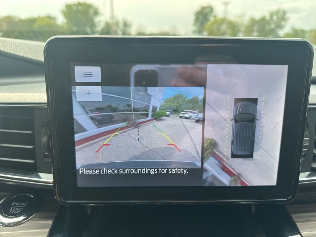 Used 2022 Ford Explorer Limited w/ Class IV Trailer Tow Package image 15