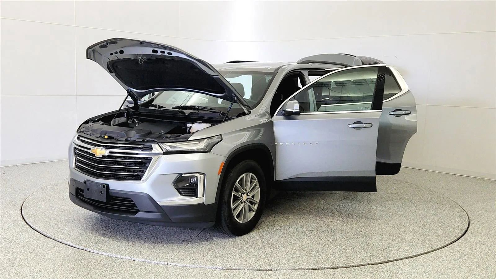 Used 2023 Chevrolet Traverse LT AWD/4WD image 10