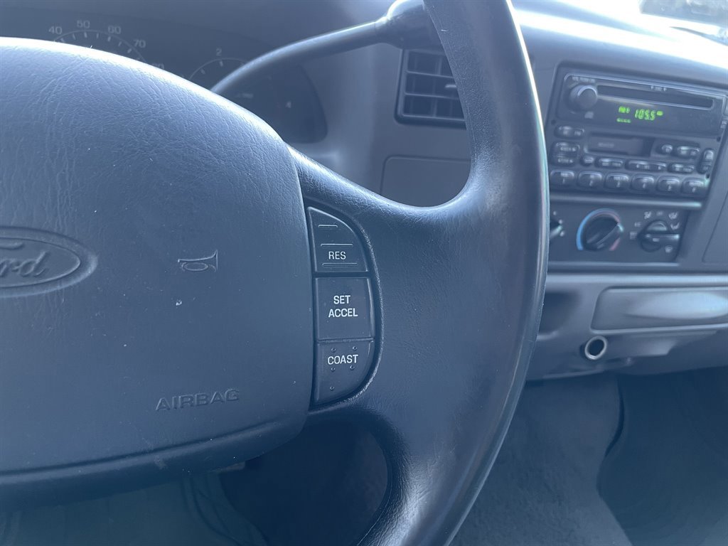 Used 2001 Ford F350 XLT image 22