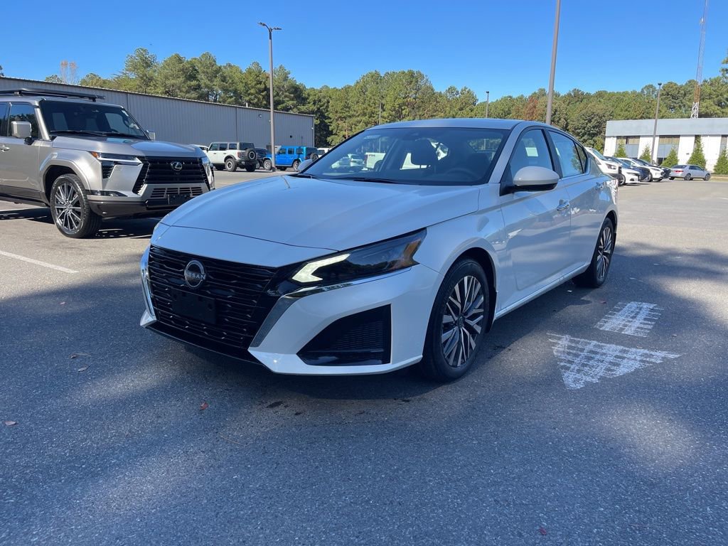 New 2025 Nissan Altima 2.5 SV w/ SV Premium Package image 2