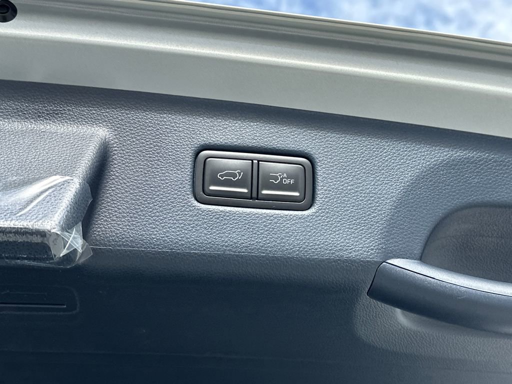 New 2026 Kia Carnival EX image 7