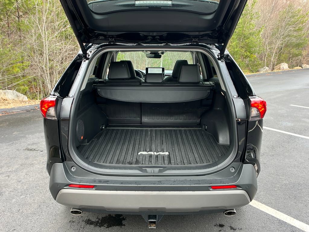 Used 2025 Toyota RAV4 Limited w/ Advanced Technology Package image 24