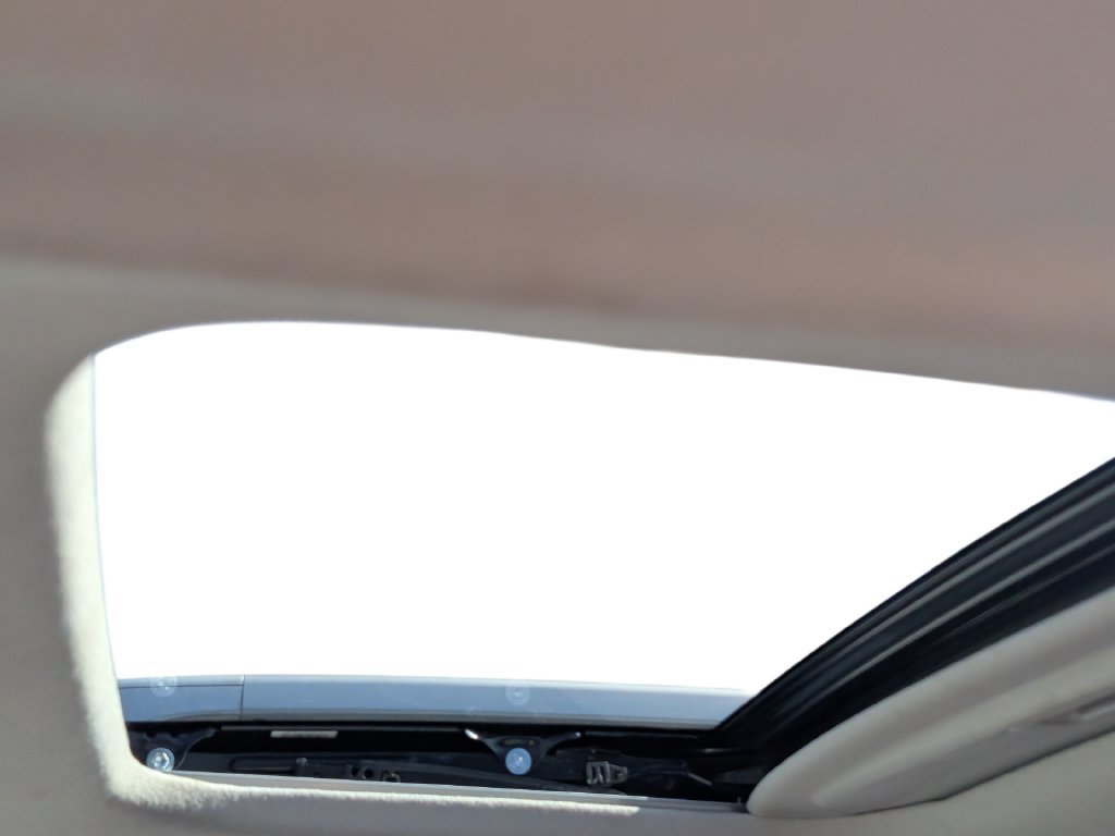 Used 2025 Hyundai Venue SEL FWD image 21