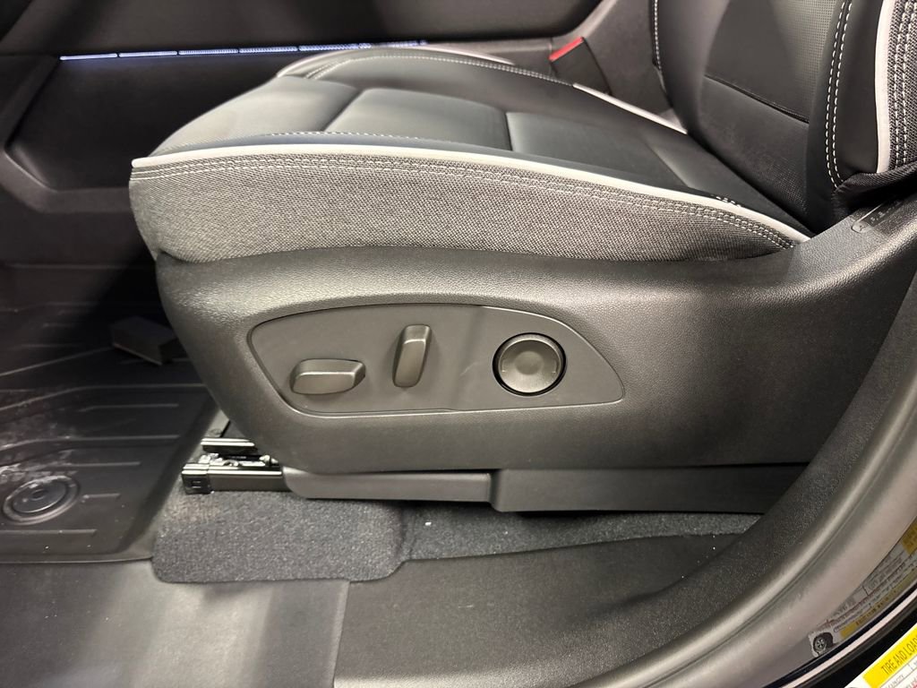 New 2026 GMC Sierra EV Elevation image 25