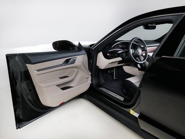 New 2026 Porsche Taycan 4S AWD/4WD image 26