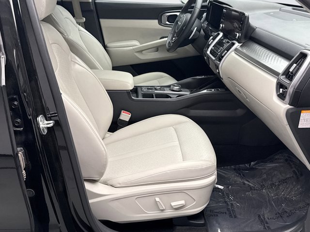 Used 2023 Kia Sorento EX AWD/4WD image 18
