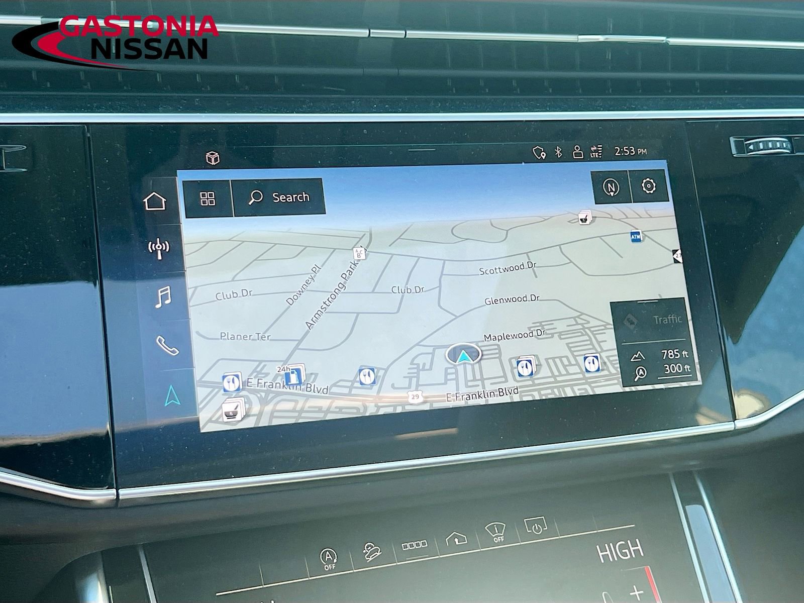 Used 2022 Audi Q8 Prestige image 17