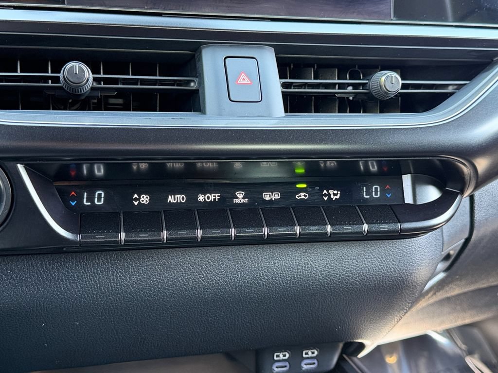 New 2025 Lexus UX 300h AWD w/ Accessory Package (Z1) image 22
