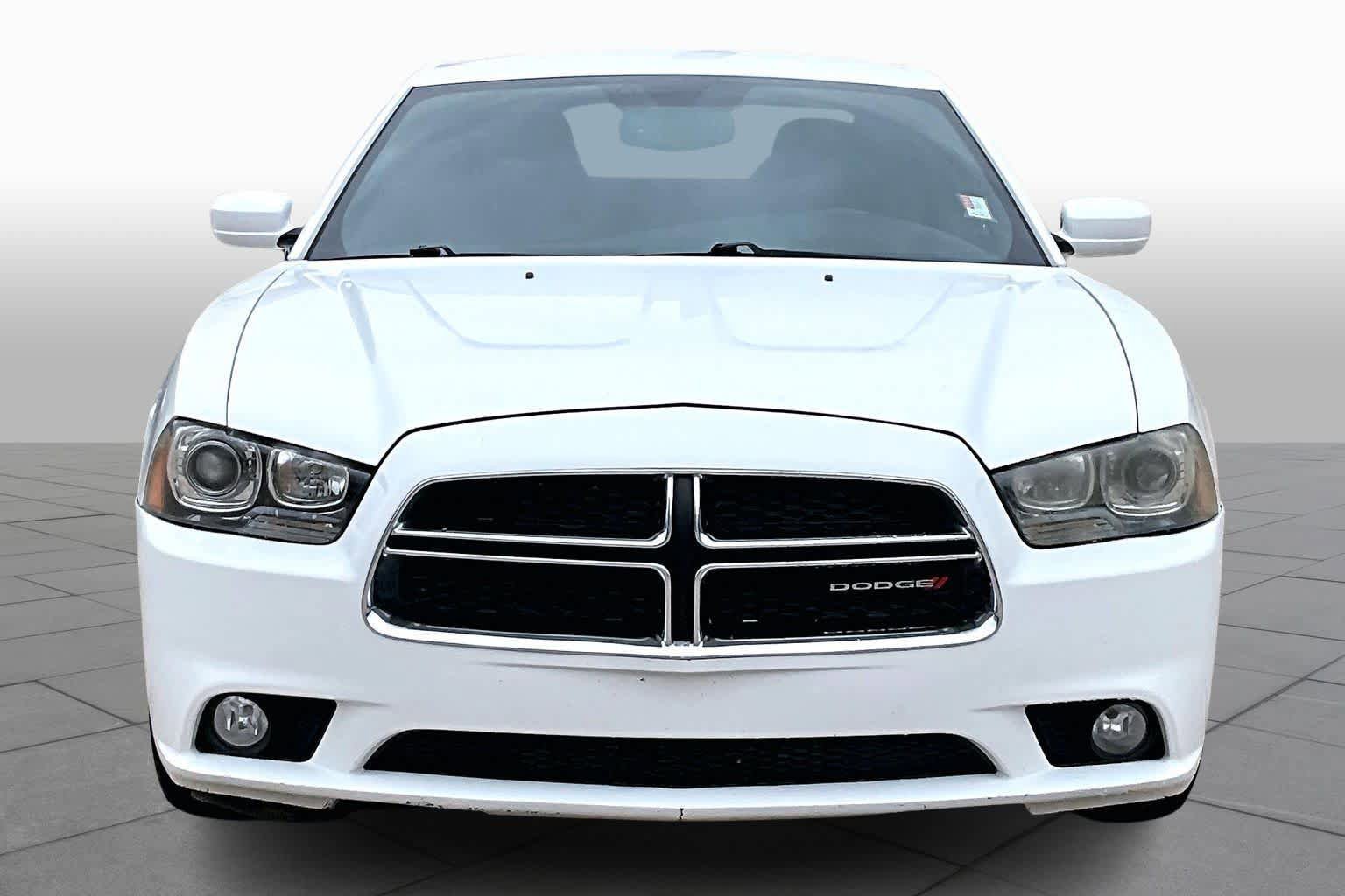 Used 2014 Dodge Charger R/T RWD image 4
