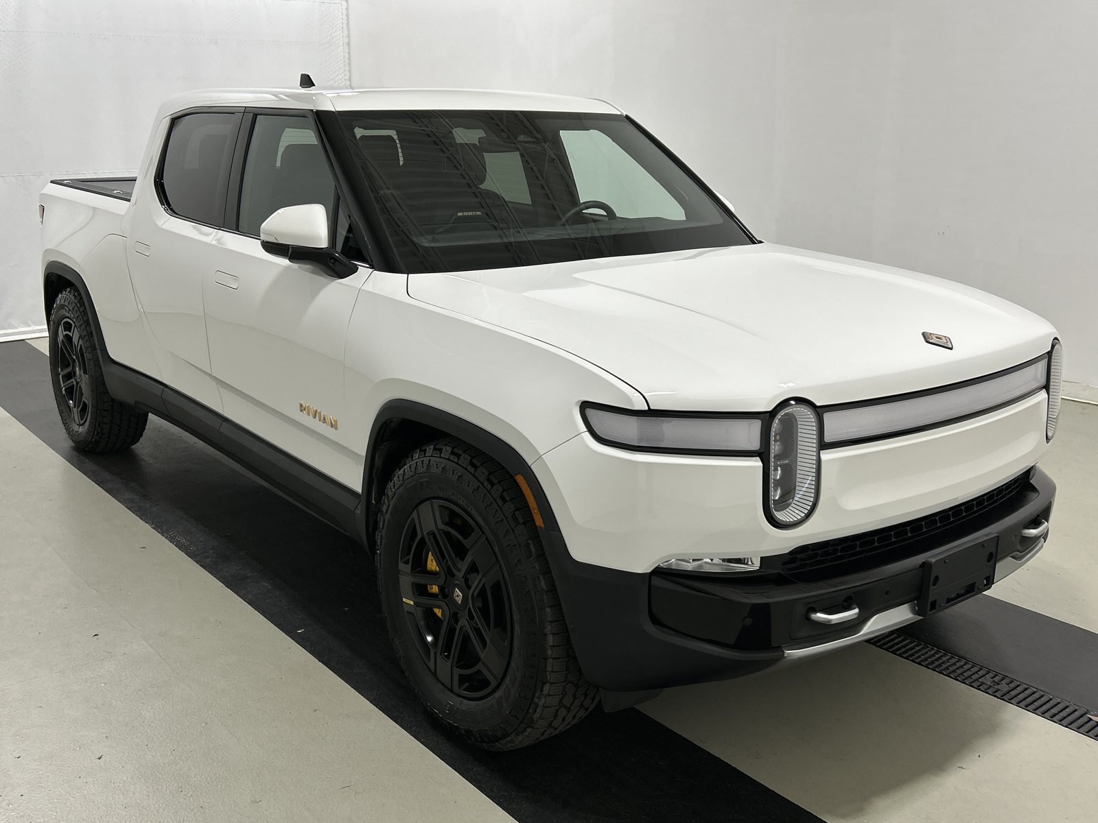 Used 2024 Rivian R1T Adventure Quad AWD/4WD image 7