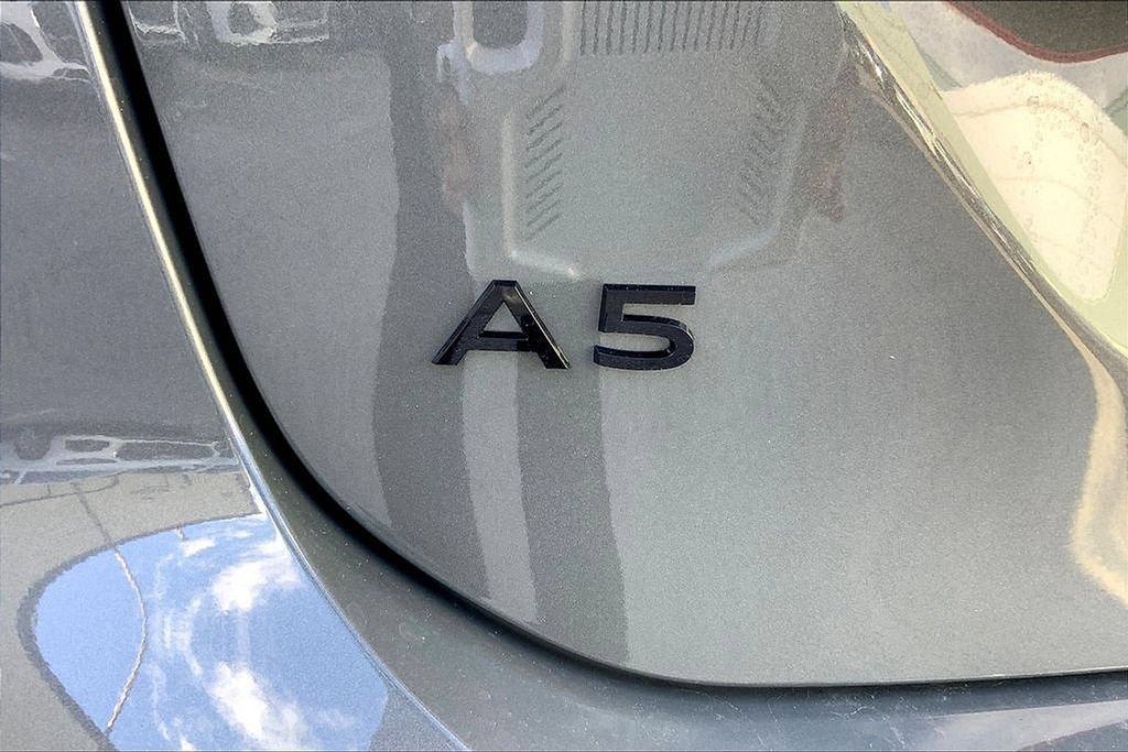 Used 2025 Audi A5 2.0T Premium Plus w/ Premium Plus AWD/4WD image 15