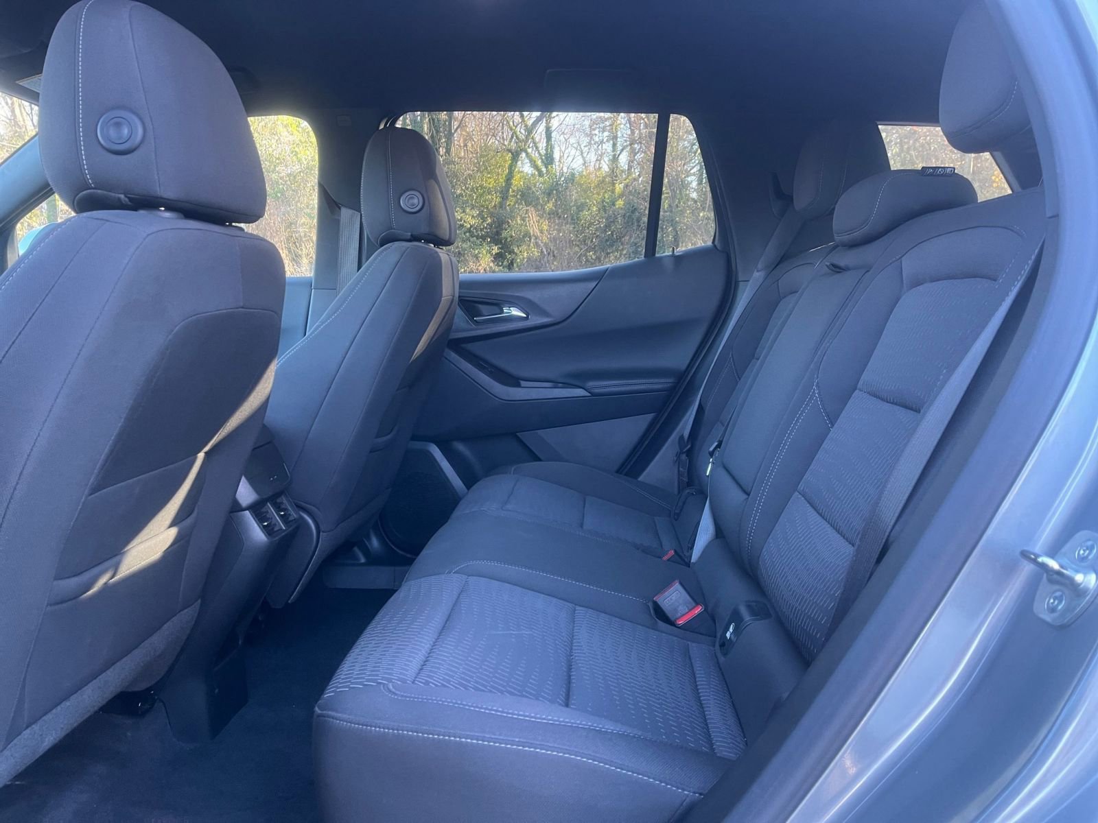 Used 2025 Chevrolet Equinox LT image 27