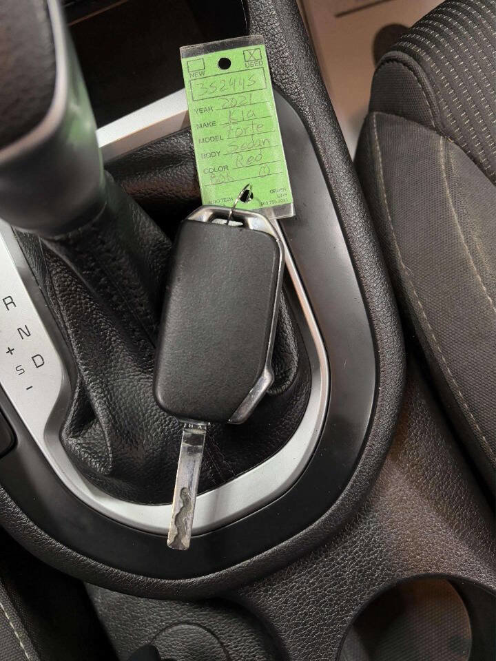 Used 2021 Kia Forte LXS image 42