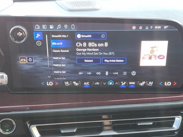 Used 2026 Chevrolet Traverse RS w/ LPO, Floor Liner Package FWD image 5