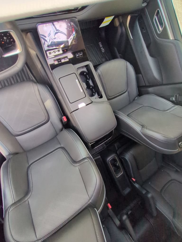 Used 2026 INFINITI QX80 Luxe w/ Cargo Package RWD image 9