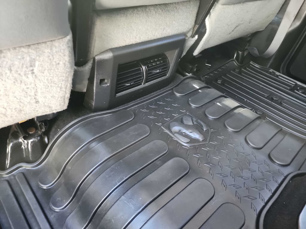 Used 2018 RAM 3500 Tradesman w/ Chrome Appearance Group AWD/4WD image 29