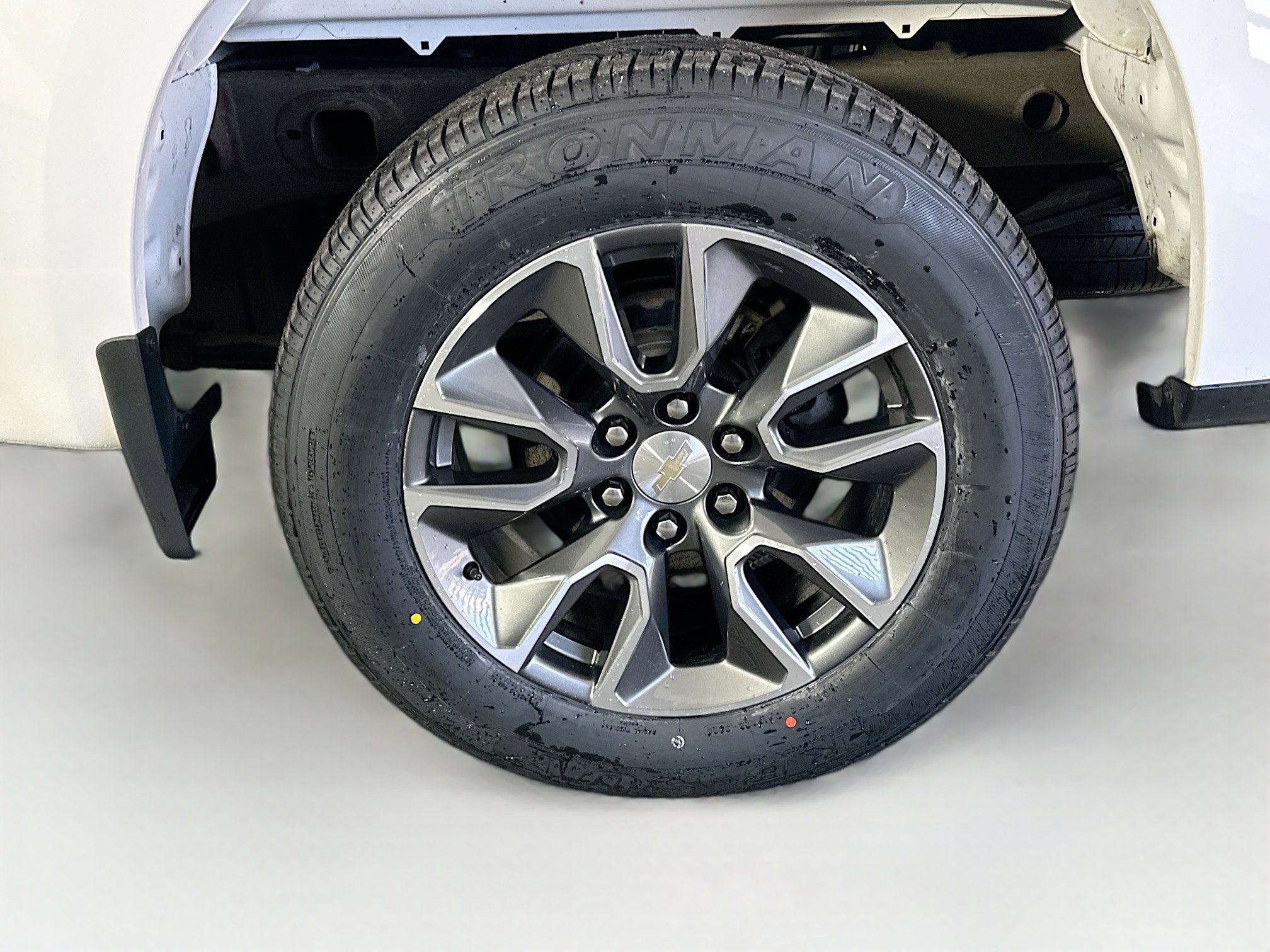 Used 2024 Chevrolet Silverado 1500 LT image 11