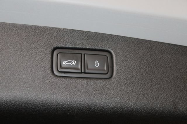 Used 2024 Genesis GV70 2.5T w/ Sport Prestige Package AWD/4WD image 41