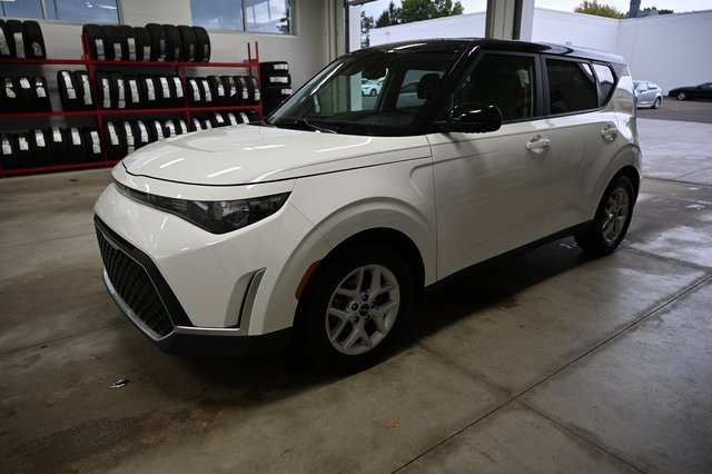 Used 2023 Kia Soul S image 8