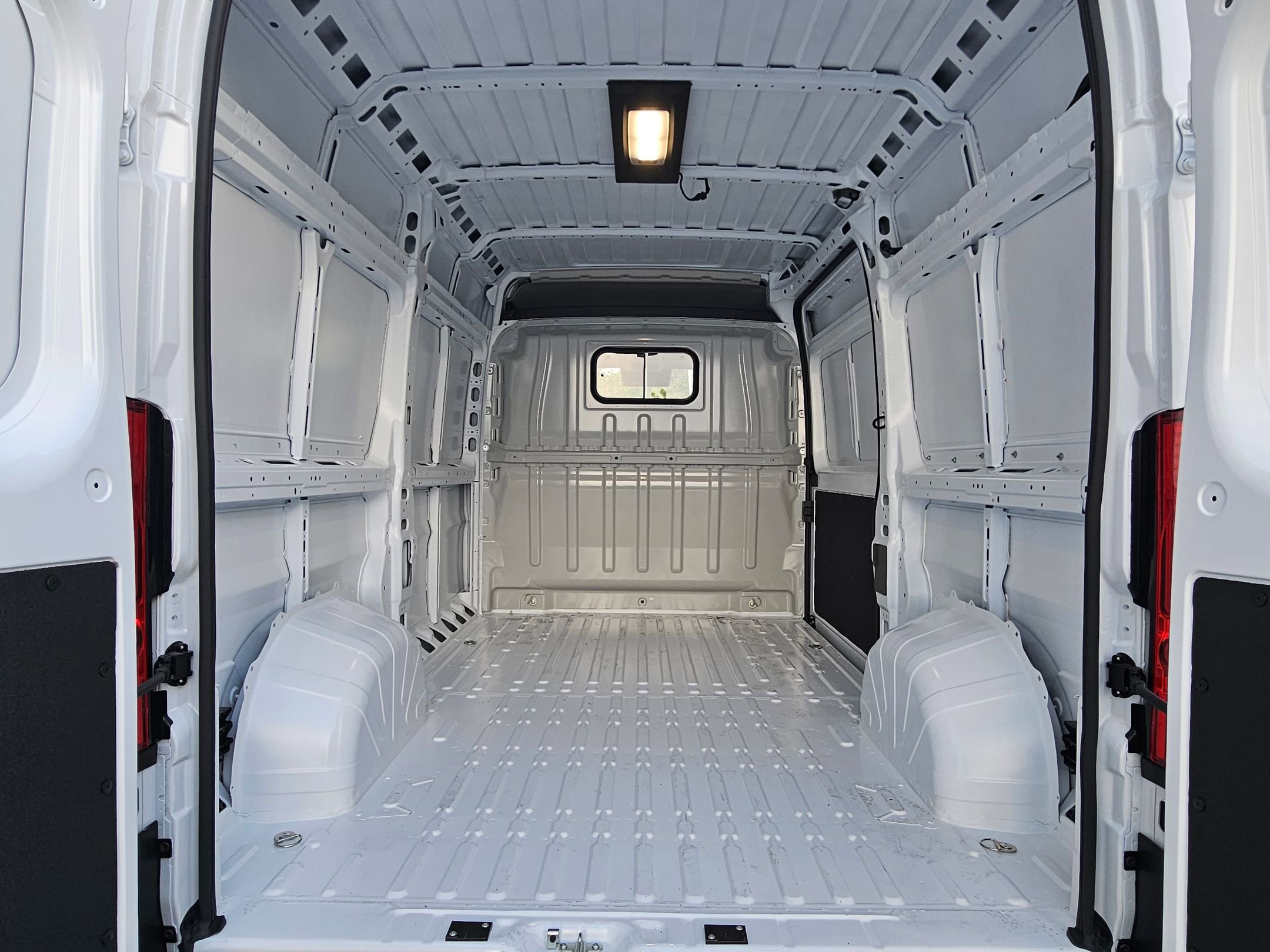 New 2026 RAM ProMaster 1500 w/ Convenience Group image 25