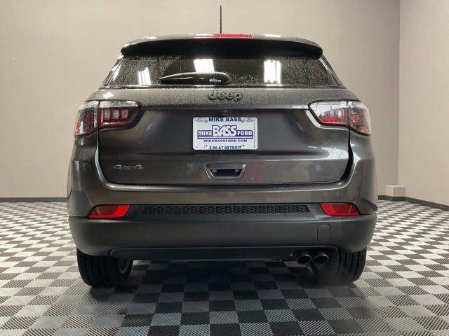 Used 2021 Jeep Compass Latitude AWD/4WD image 10