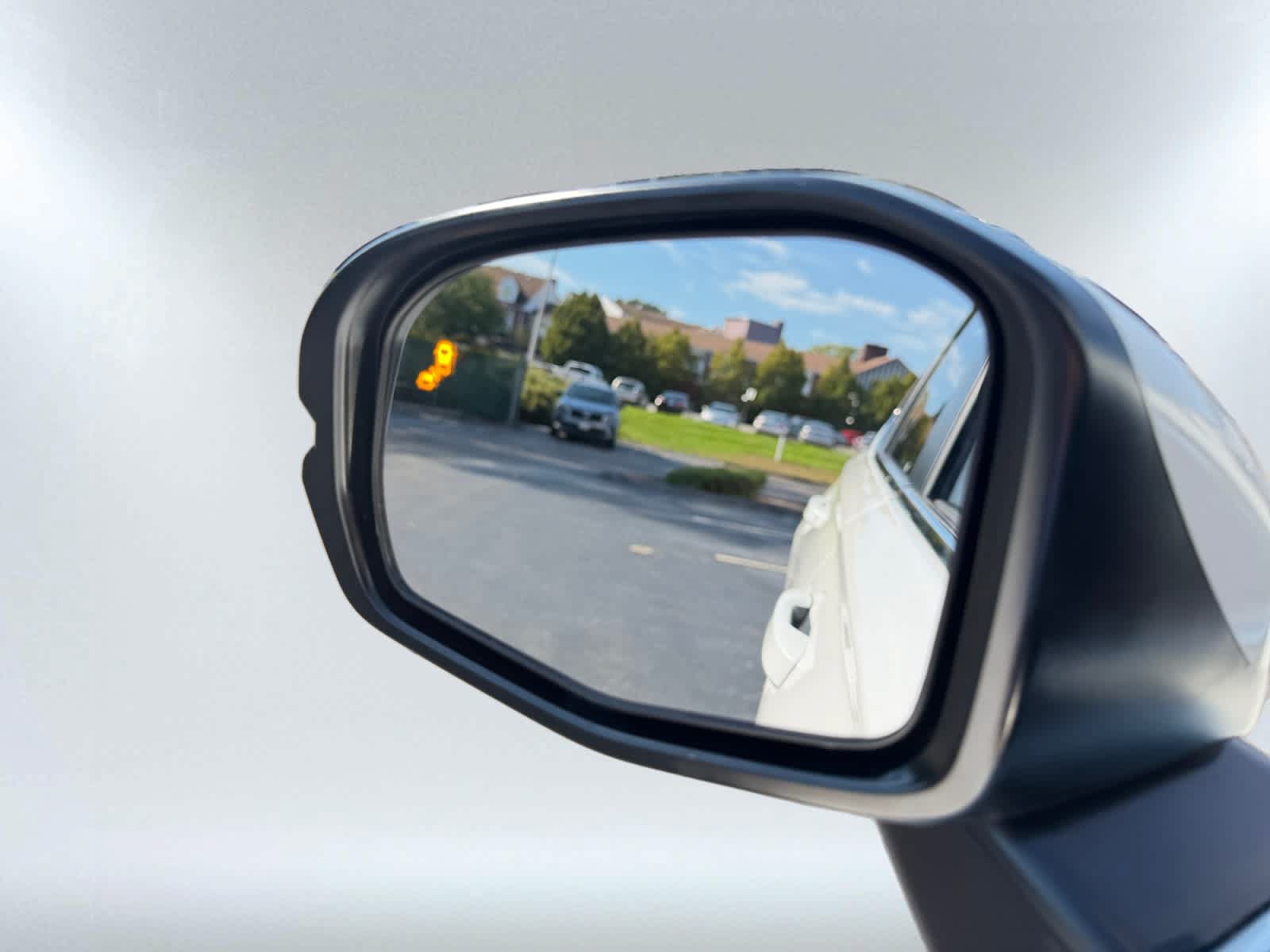 Used 2025 Honda CR-V EX-L image 13