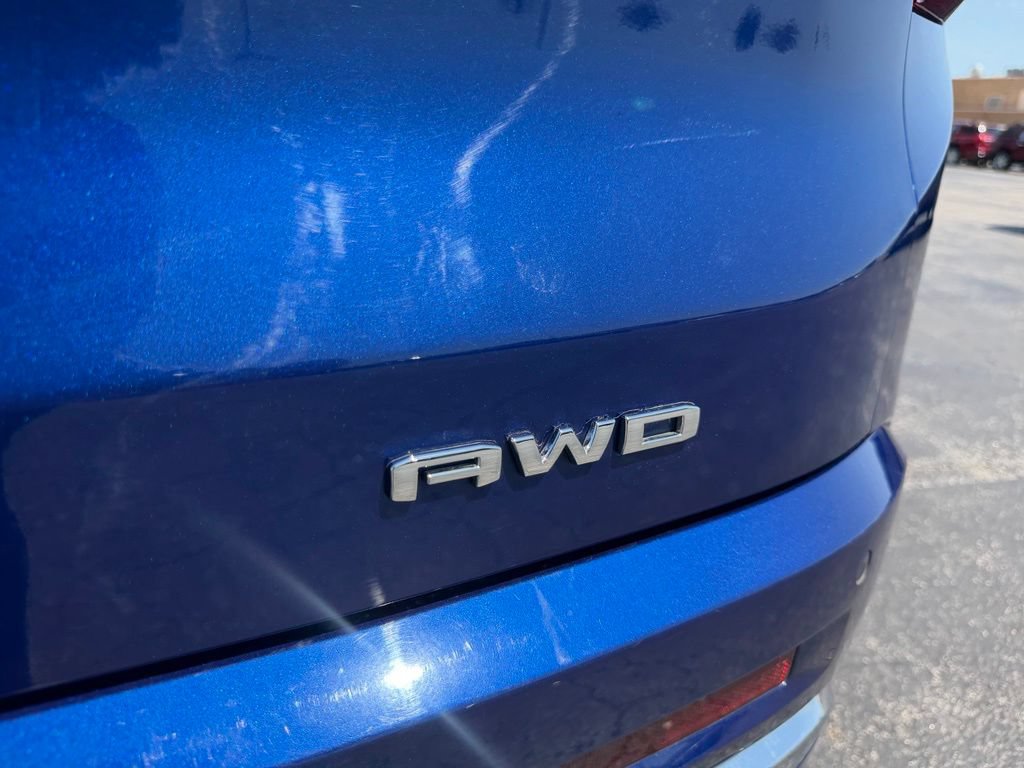 Used 2023 GMC Acadia Denali w/ Trailering Package AWD/4WD image 16