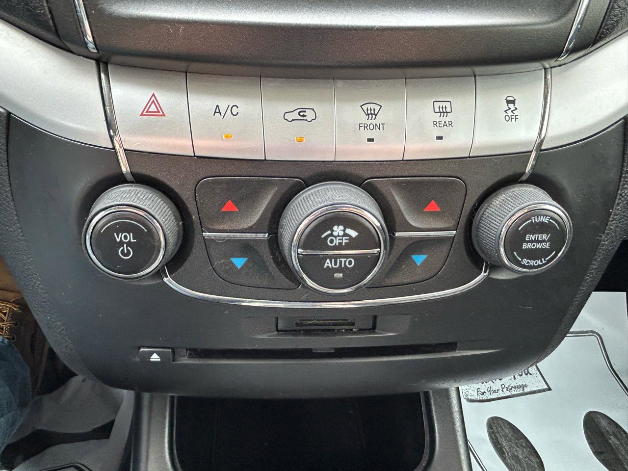 Used 2013 Dodge Journey R/T w/ Flexible Seating Group AWD/4WD image 28