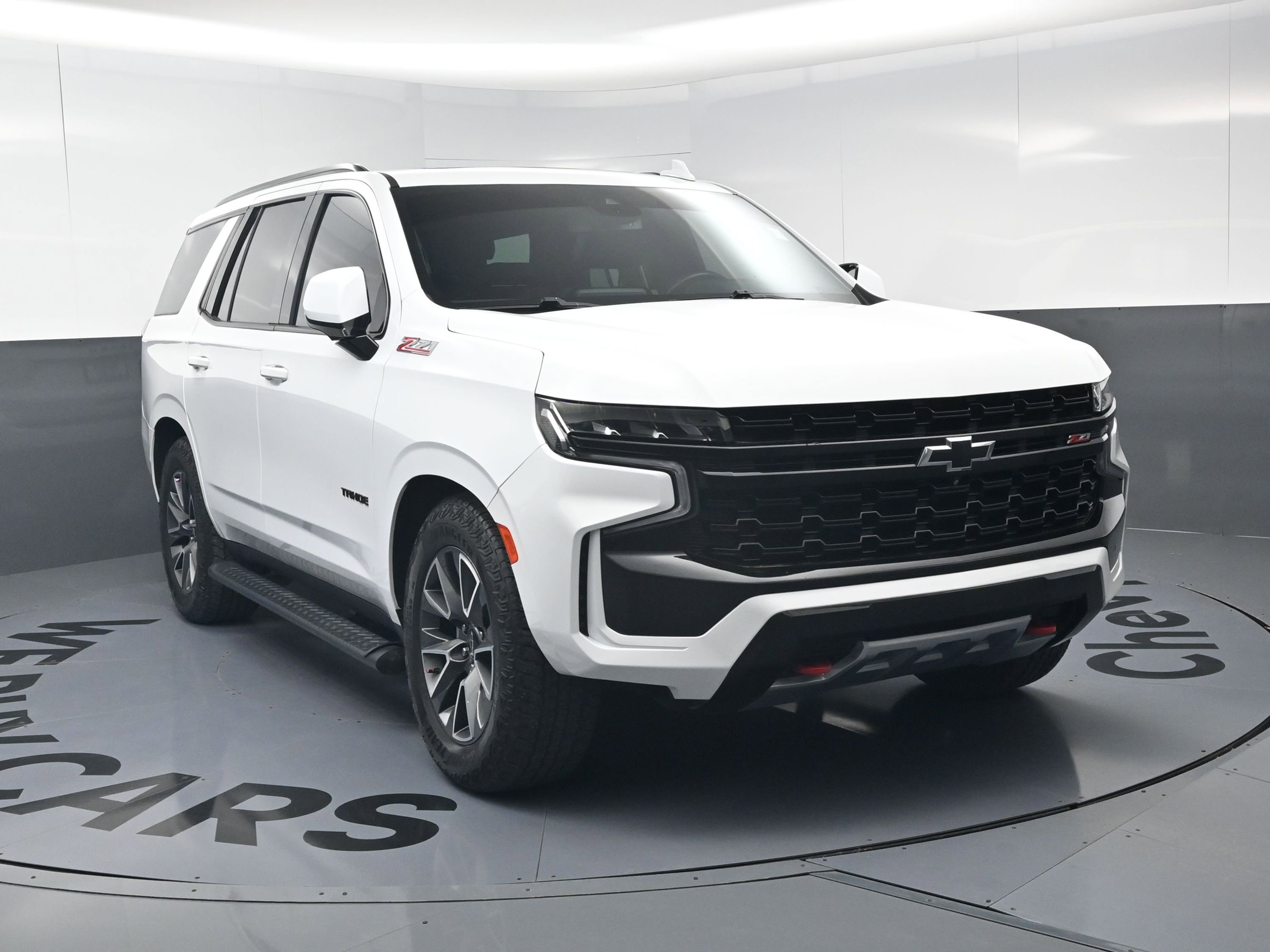 Used 2023 Chevrolet Tahoe Z71 w/ Z71 Off-Road Package AWD/4WD image 3