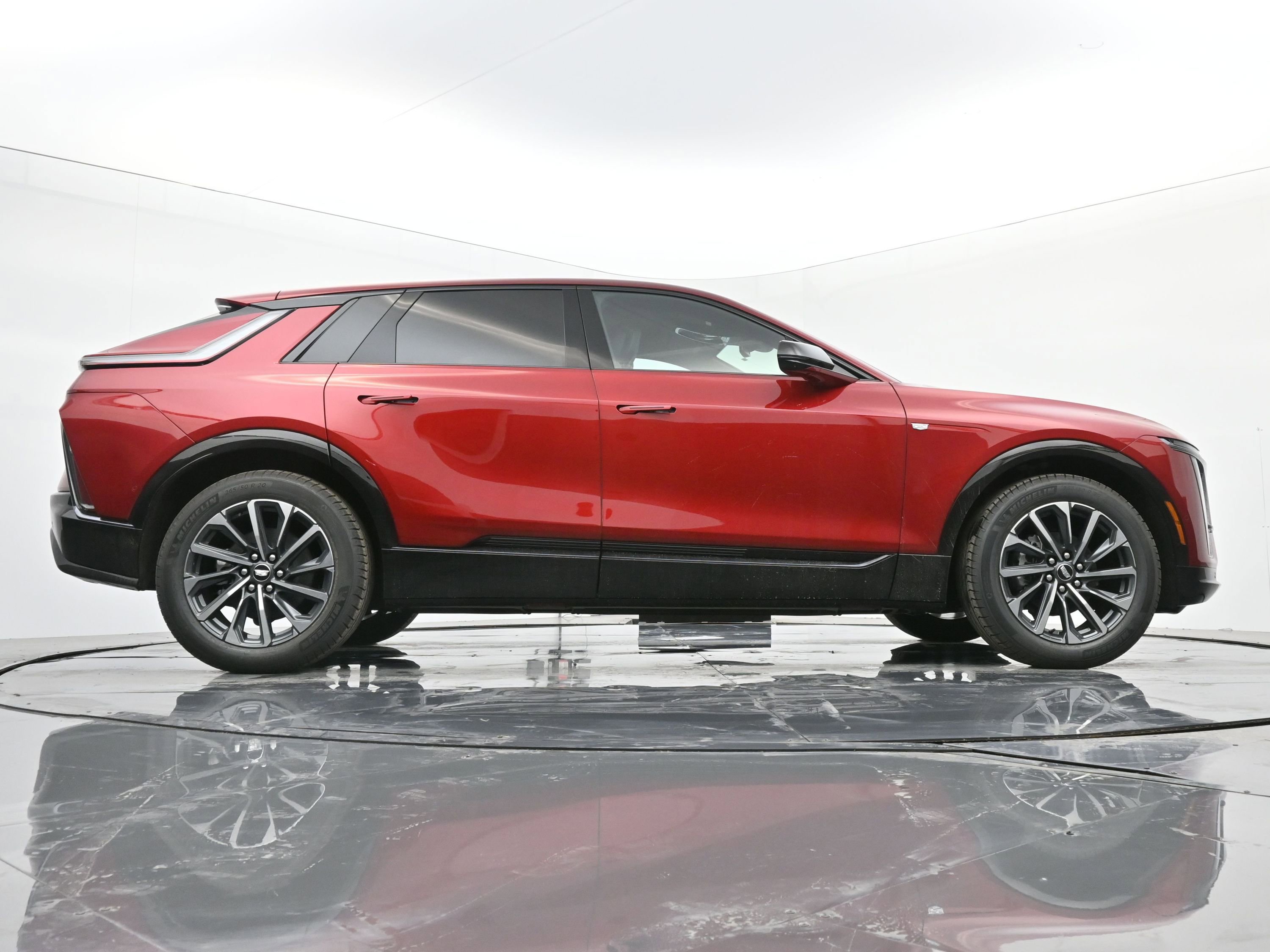 New 2025 Cadillac Lyriq Sport image 20