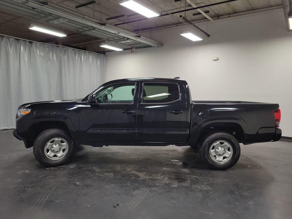Used 2022 Toyota Tacoma SR image 5