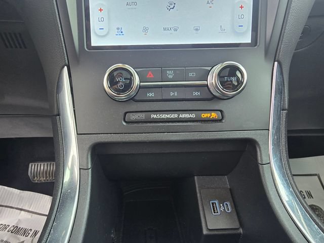 Used 2024 Ford Edge Titanium w/ Equipment Group 301A AWD/4WD image 24