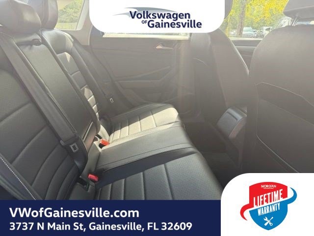 Certified 2024 Volkswagen Jetta SE FWD image 8