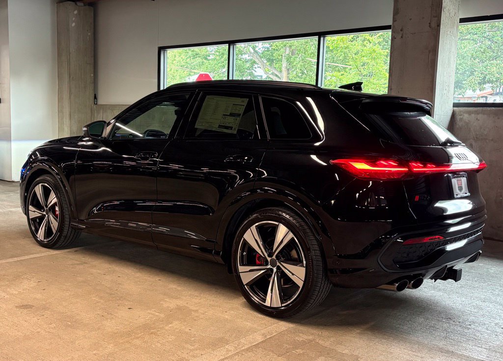 New 2026 Audi SQ5 Prestige AWD/4WD image 3