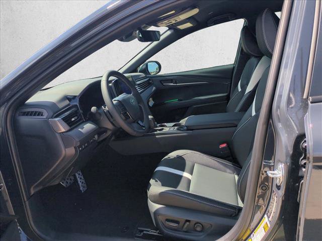 New 2026 Toyota Camry SE w/ Convenience Package FWD image 4