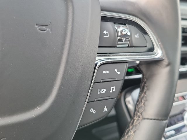 Used 2023 Lincoln Nautilus Reserve AWD/4WD image 17