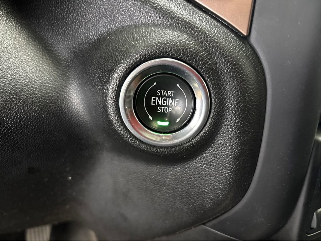 Used 2021 Chevrolet Silverado 1500 High Country image 32