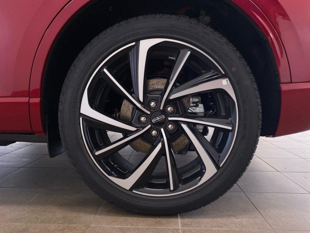 New 2025 Lincoln Corsair Grand Touring w/ Equipment Group 301A AWD/4WD image 24