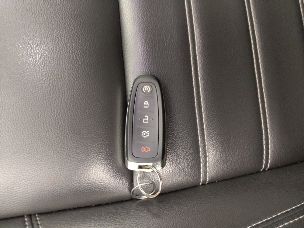Used 2019 Ford Escape SEL FWD image 32
